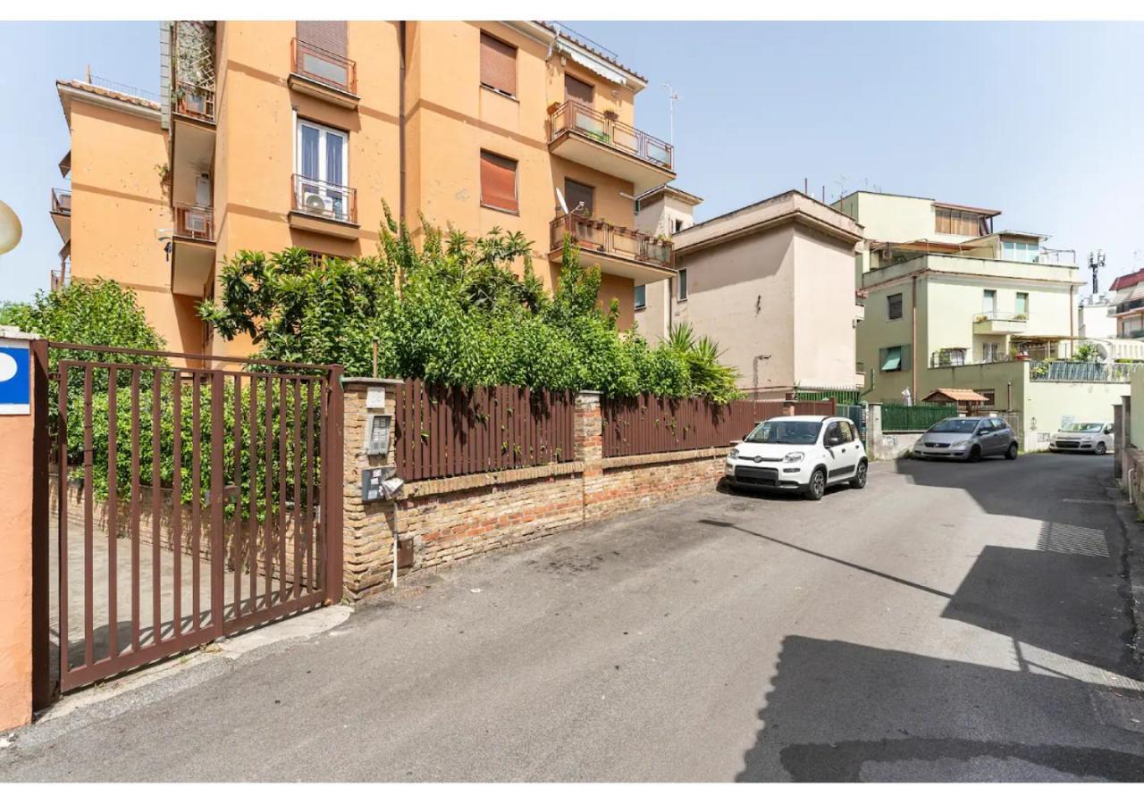 Tina's House - Bright And Near Metro C Appartamento